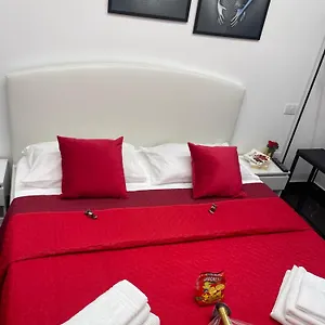 Lux House Airport Guest house